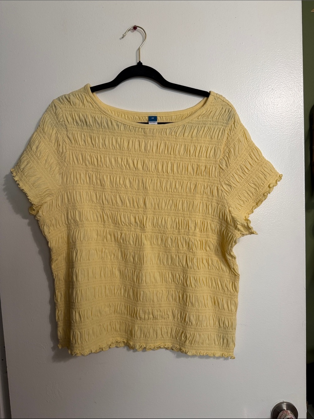 Old Navy Sunlit Yellow Textured Short Sleeve Tee